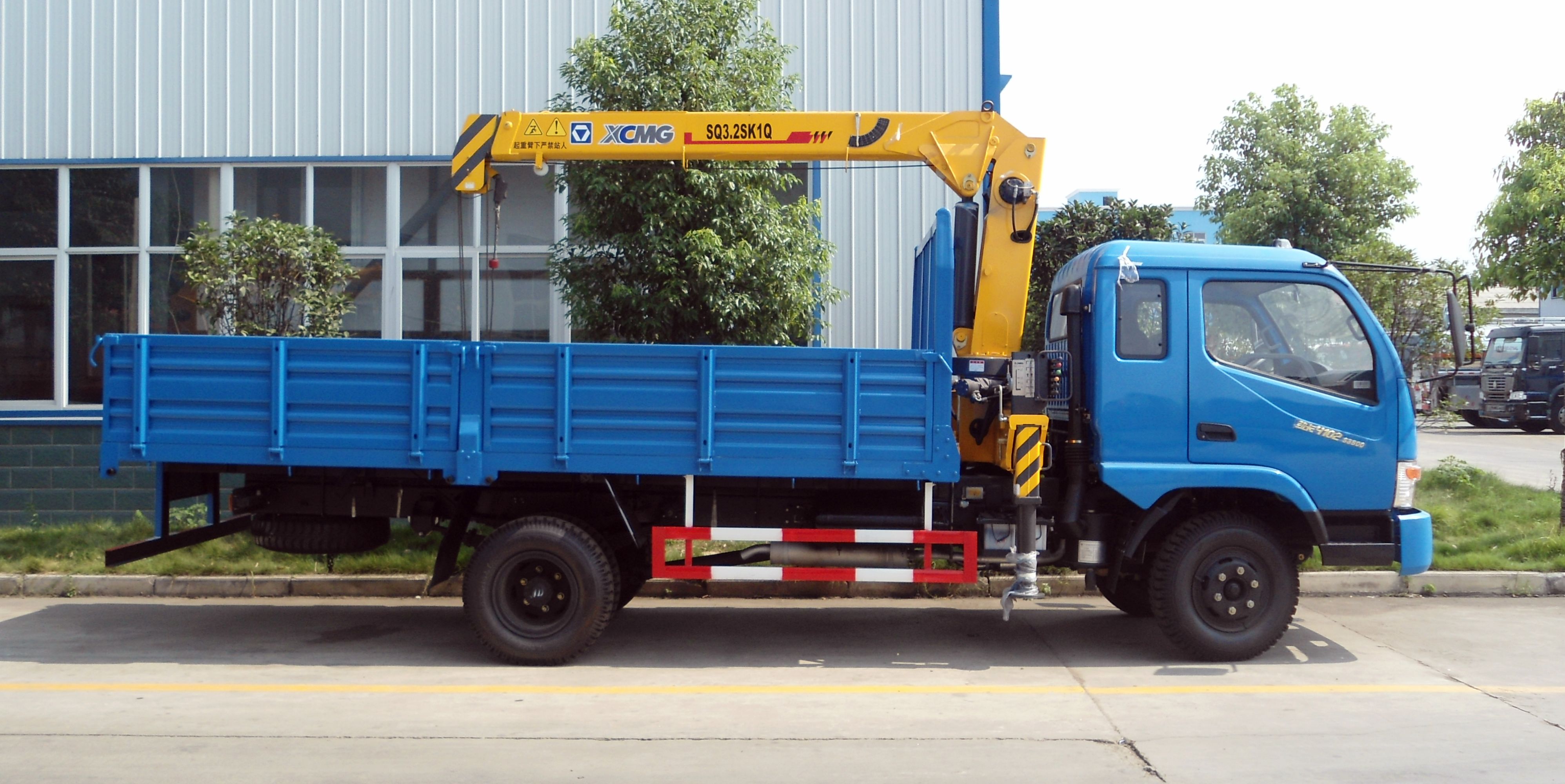 徐工3.2噸吊機隨車吊價格與選購指南