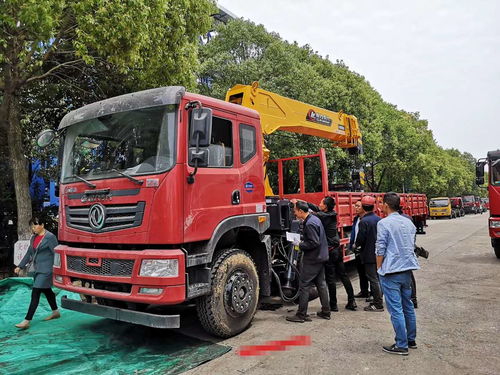 前四后八14噸隨車吊 廠家直供，價(jià)格優(yōu)惠，支持分期付款