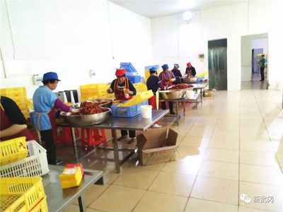 家門口的“扶貧工廠” 龍溪鎮以食品銷售為抓手，提升脫貧質量新亮點