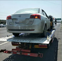 豐都縣汽車救援全天候守護 專業搭電換胎拖車送油護航安全出行